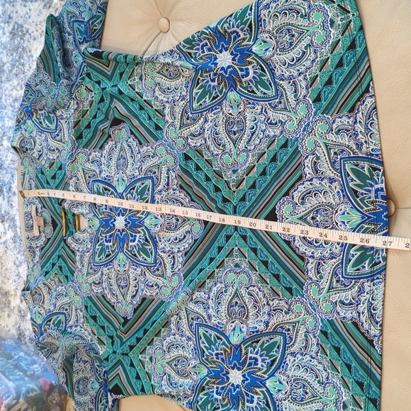 Women's Roz & Ali EUC top in a size large. - Picture 7 of 8